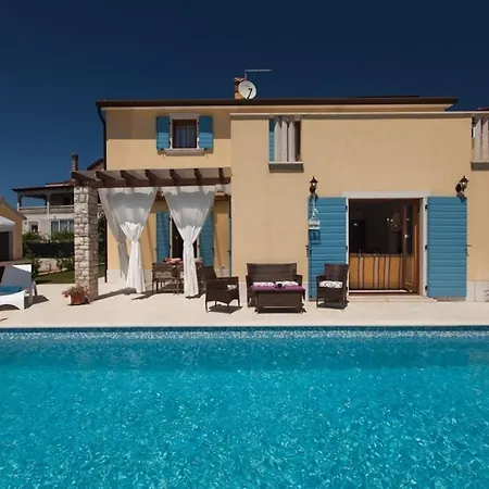 Anastasia Villa *